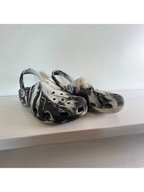 Crocs Classic Marbled Clogs Black White Swirl Slip On Shoes Mens 11 Womens 13